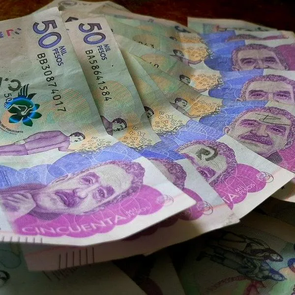 Aumento del salario mínimo de 2025 en Colombia se quedaría corto: informe de la Universidad Javeriana cambiaría los planes y no ayudaría a empleados.