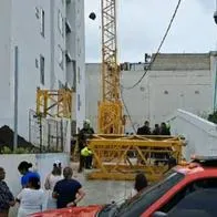 Emergencia en Cartagena: grúa cayó de edificio y hay varios heridos, así como una persona que quedó atrapada y ya fue rescatada. 