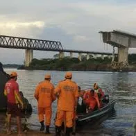 Se cayó un puente vehicular en Brasil: dos personas murieron y hay desaparecidos