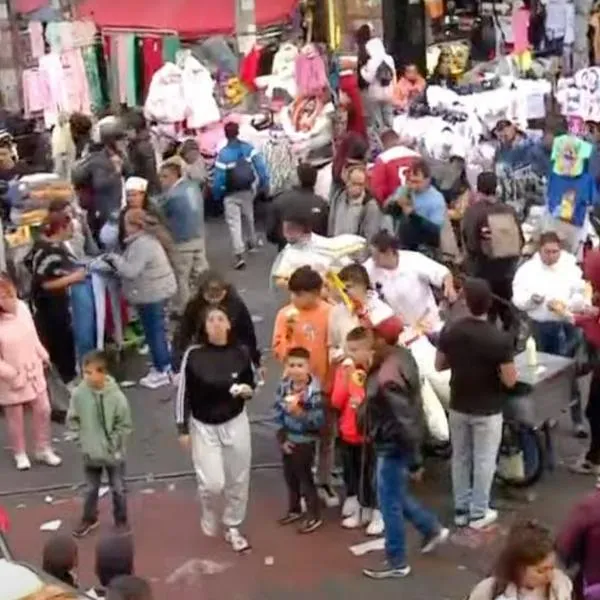 Compras en San Victorino (Bogotá) desde las 5:00 a. m.: hay prendas de $ 10.000
