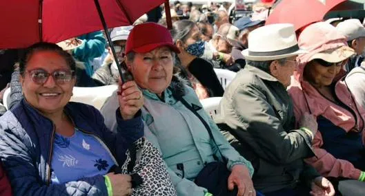 Lo que les descontarán a los pensionados en Colombia por salud en 2025