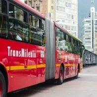 Imagen de referencia bus de Transmilenio.