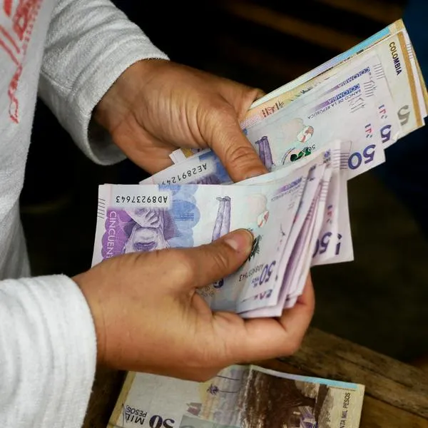 El cambio en Colombia que tendrán trabajadores que ganen más de 2,3 salarios mínimos (3 millones de pesos)