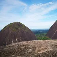 ¿Cómo se llega a los cerros de Mavicure en el Guanía desde Bogotá? 