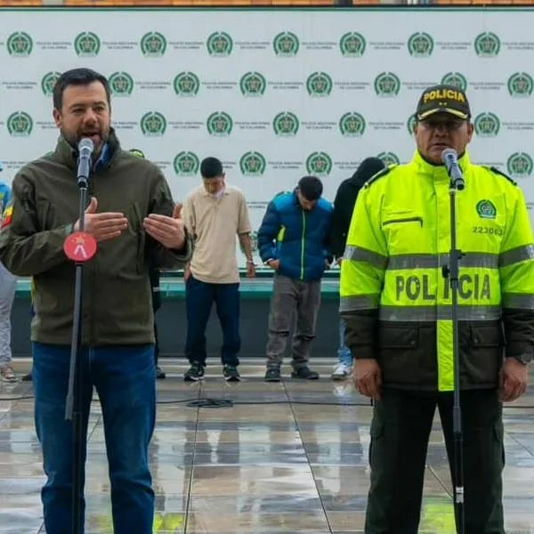 Carlos Fernando Galán anunciando la captura de Los Venecia, banda en Bogotá dedicada al hurto y tortura de personas