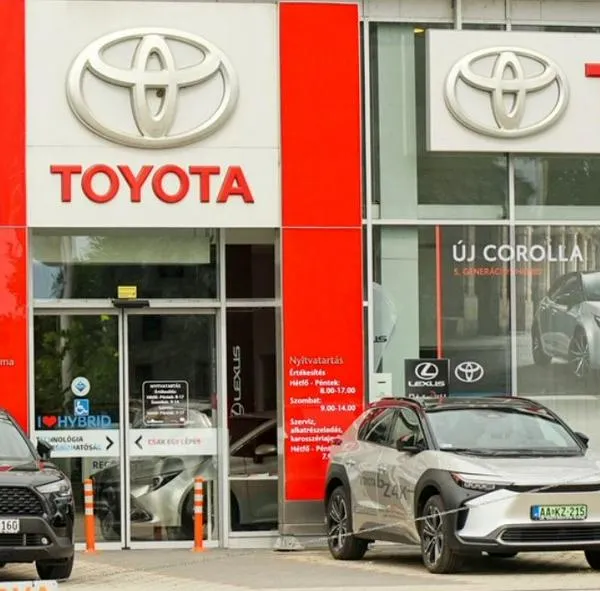 Toyota, marca japonesa de carros, anunció que abrirá una fábrica de carros en China para competir en el mercado de vehículos eléctricos.