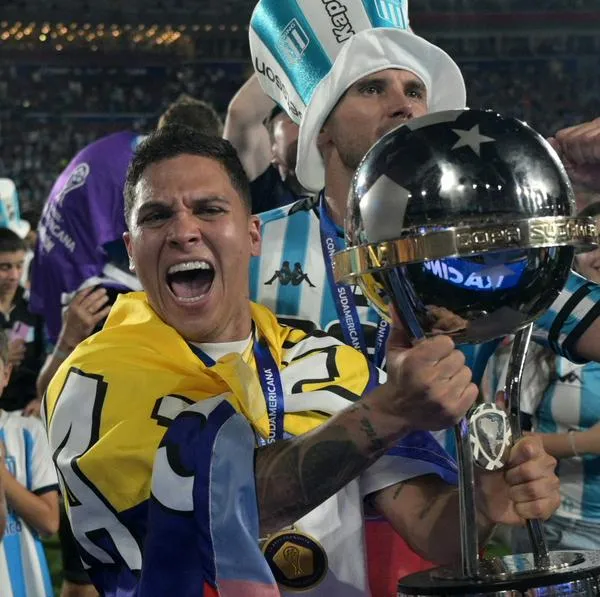 Mientras disfruta de unas merecidas vacaciones y a la espera de si seguirá o saldrá de Racing, el volante publicó una fotografía que dio de qué hablar.