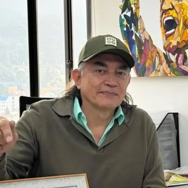 Gustavo Bolívar explica cómo funciona los 'influencers' en el Gobierno de Gustavo Petro y cuántos son. Además, habló de recorte de personal.