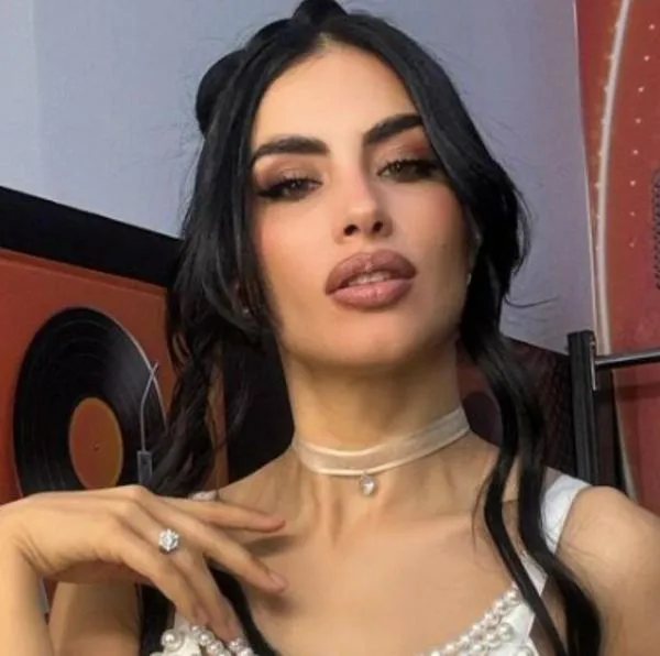 Jessica Cediel volvió a sufrir con los huecos de Bogotá.