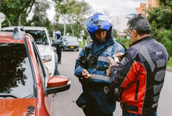Nuevas tarifas en multas de tránsito e inmovilizaciones (grúas) y más en Bogotá.