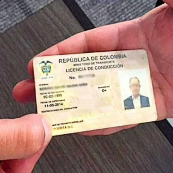 Requisito para expedir licencias de conducción A1, B1 y C1 en Colombia 2025