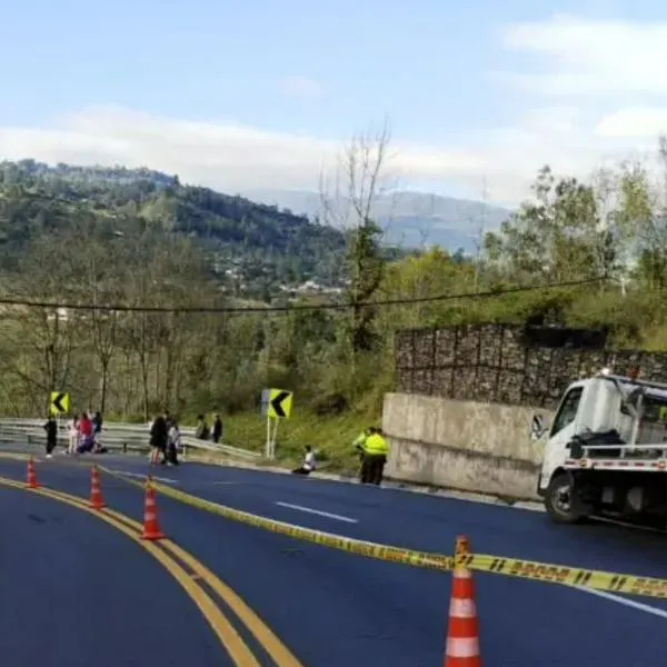 Accidente en la Vía Bogotá - Villavicencio deja un fallecido y un herido