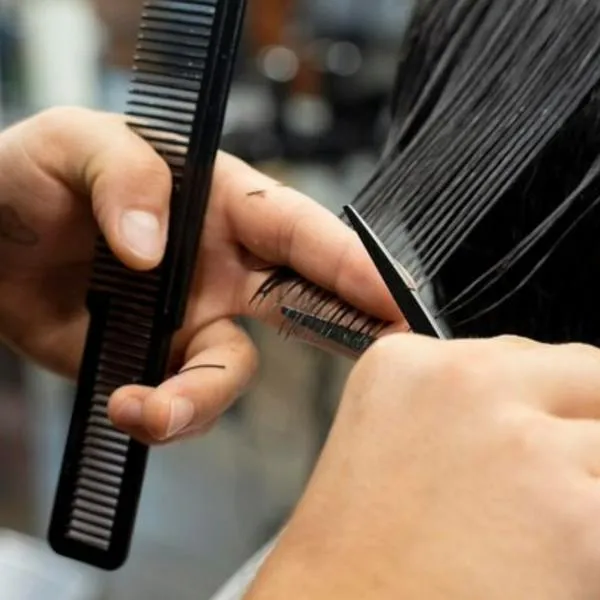 Calendario lunar enero 2025 en Colombia: mejores días para cortarse el cabello