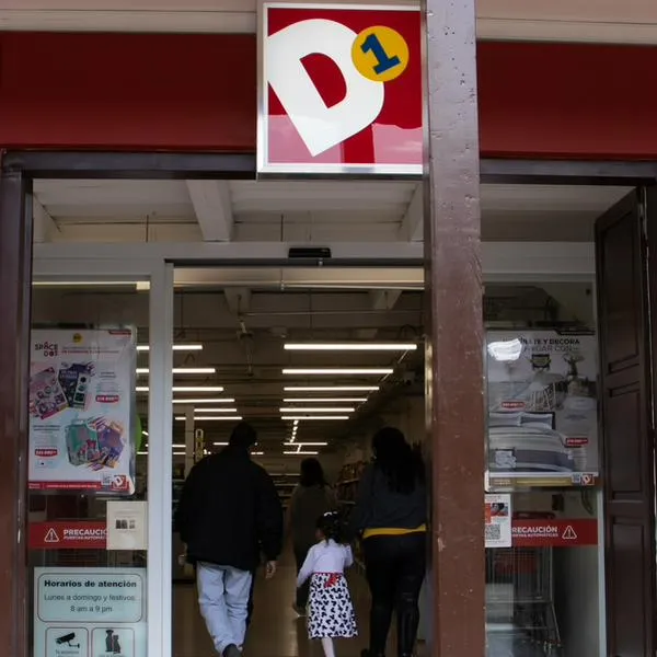 Estafas con el logo de D1.