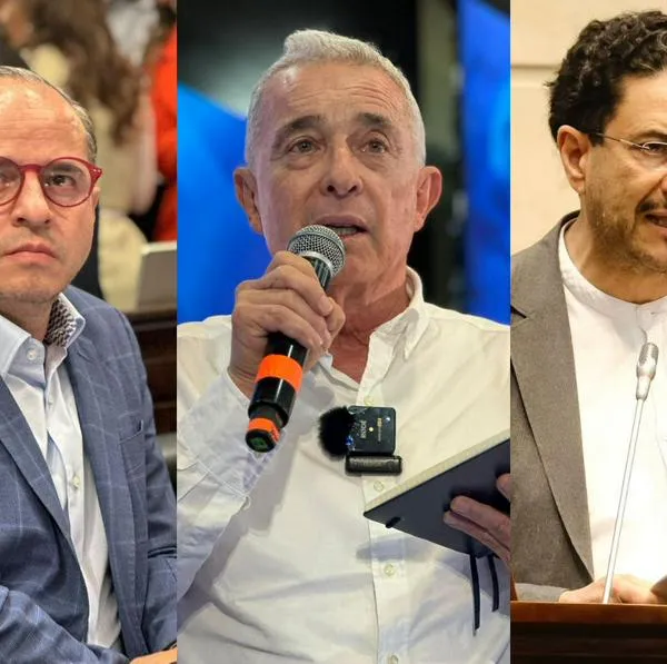 “Nosotros somos quienes hemos insistido en la disminución del salario de Congresistas”: Centro Democrático a Cepeda
