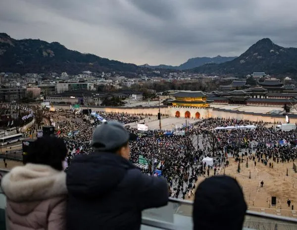 Corea del Sur: protestas a favor y en contra de la detención del presidente suspendido