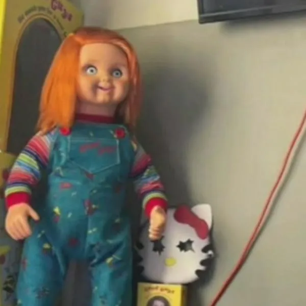 Muñeco Chucky causa revuelo por un movimiento inexplicable 