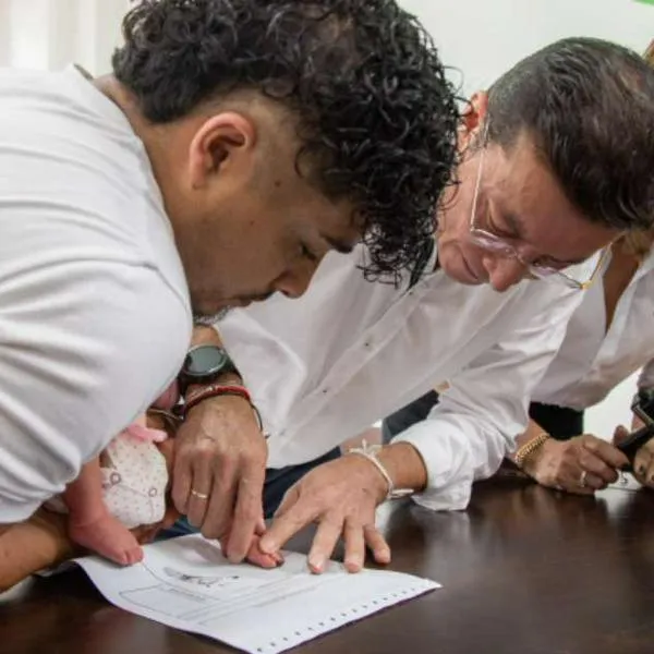 Foto de registro de bebé, en nota sobre nombres más usados de niños y niñas en Colombia en 2024; otros sin ningún tocayo