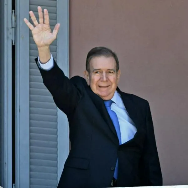 Edmundo González dijo que se posesionará en Venezuela como comandante de militares