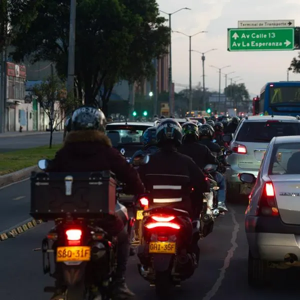 Carros y motos pagarán hasta $ 500.000 por grúas y uso de patios en Bogotá