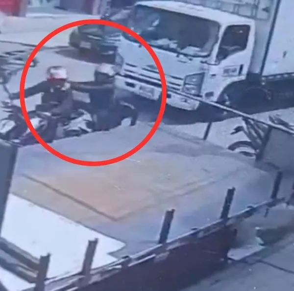 Robo en Bogotá: ladrones fueron agredidos y conductor trató de arrollarlos