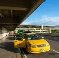 ¿Cuánto cobra un carro de Cali al aeropuerto? 