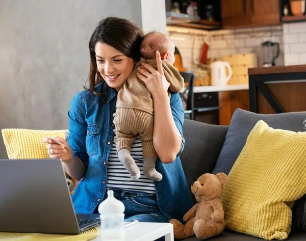 Este es el beneficio clave en la pensión de las mujeres en Colombia que empieza a aplicar desde 2025