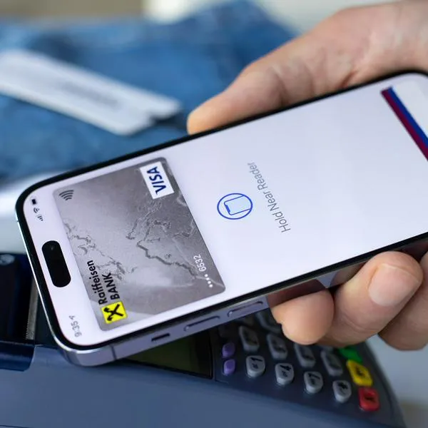 ¿Cómo se hace el pago con Apple Pay?