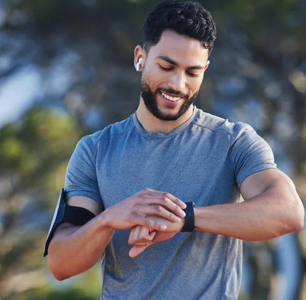 'Smartwatches' para hacer deporte en 2025, cuáles son las mejores en Colombia