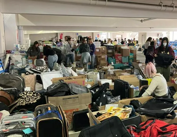 Ayuda colectiva para las familias afectadas por los incendios de Los Ángeles