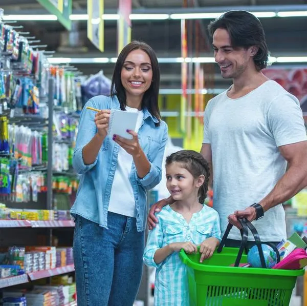 Cómo completar las listas de útiles escolares: materiales, uniformes,tecnología, alimentos y todos los implementos necesarios para el regreso a clases.