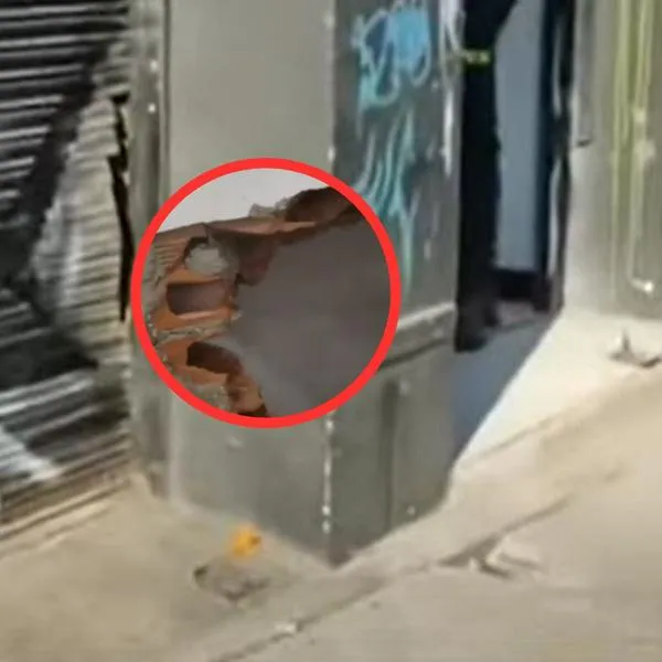 Frustran millonario robo en Bogotá de más de 60 millones de pesos: ladrones rompieron hasta una pared para cometer el hurto. 