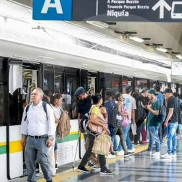 Atención: por incidente línea A del metro solo opera entre Niquía y Poblado
