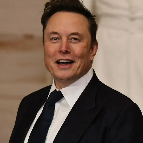 Video Elon Musk cuestionan saludo que hizo en envestidura de Donald Trump
