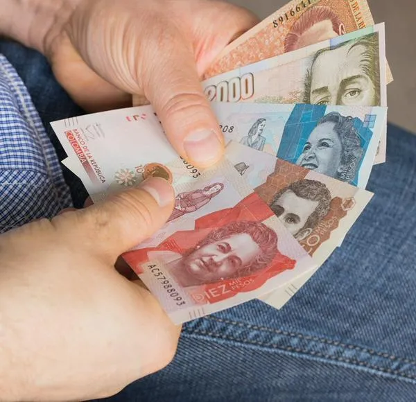 Padres de familia en Colombia y la otra obligación (de plata) que tienen con sus hijos: le contamos todos los detalles sobre este punto clave.