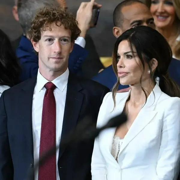Mark Zuckerberg miró mucho escote de Lauren Sánchez, prometida de Jeff Bezos