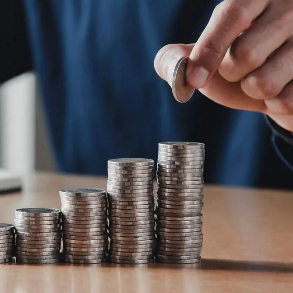 Tasa de usura podría estar empujando a las personas de menores recursos al gota a gota