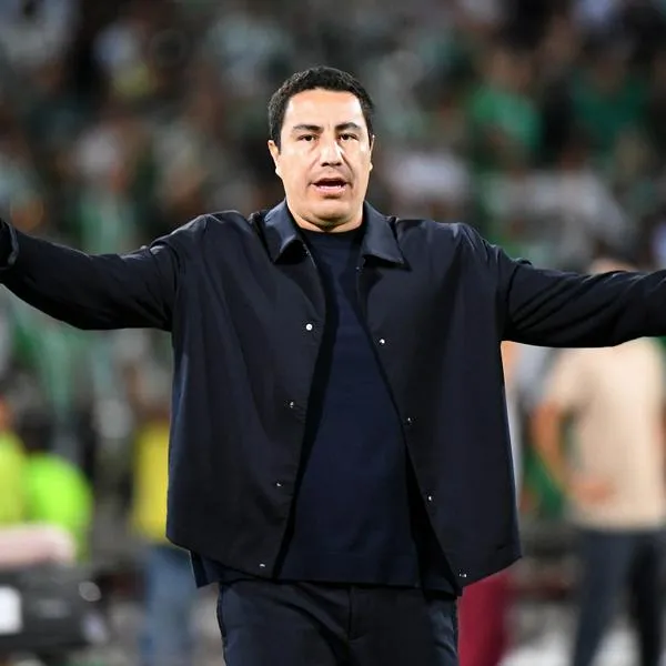 Efraín Juárez sí sabría de fichajes de Nacional y chats lo desmentirían