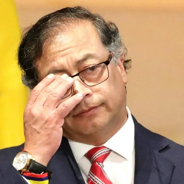 Gustavo Petro acusado de tener milicias en Medellín por presidente del Concejo