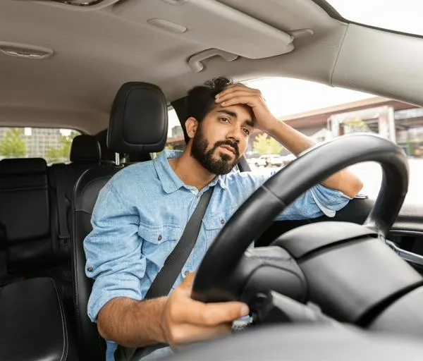 Advierten a conductores con estafas millonarias en páginas de pagos de multas