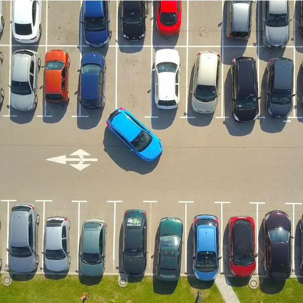 Cómo funcionan los parqueaderos en conjuntos y qué hacer si le quitan el lugar