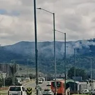 Incendio en los cerros orientales de Bogotá en la calle 170 con 7