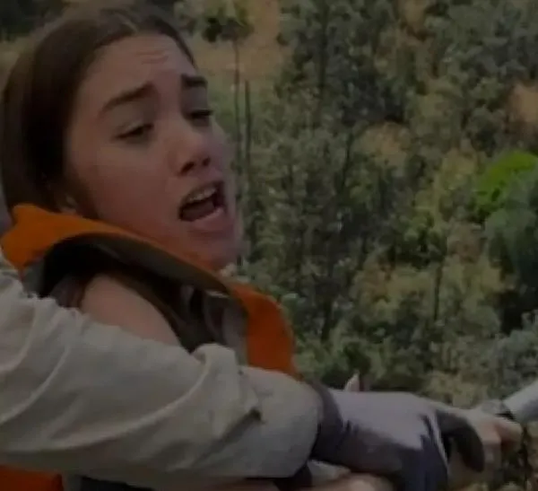 Video: mujer se arrepiente de saltar en bungee y su instructor la empuja