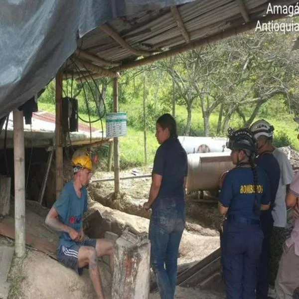 En Amagá, Antioquia, se escuchó una fuerte explosión en la mina El Futuro: reportaron varios heridos y habría una persona atrapada.