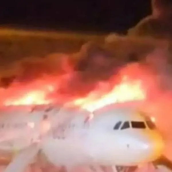 Emergencia por incendio de avión en Corea del Sur, 170 pasajeros abordo