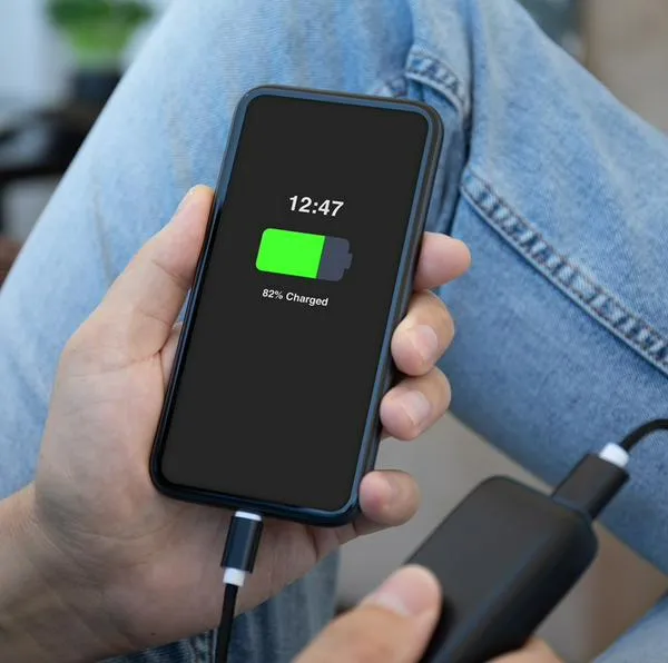 Qué pasa si cargo mi celular en modo ahorro de batería: conozca la consecuencia