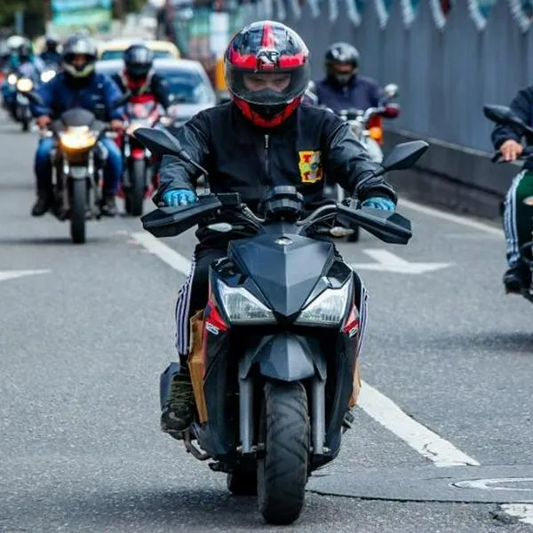 Cuáles son las motos recomendadas para principiantes en Colombia: lista de 5
