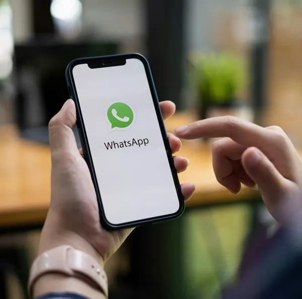 ¿Cómo activar la llamada en espera en WhatsApp? 