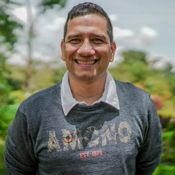 Foto de Ramón Majé Floriano, en nota de quién es el  colombiano finalista en Global Teacher Prize 2025, Nobel de educación