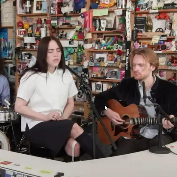 Tiny Desk sorprende con concurso para artistas emergentes